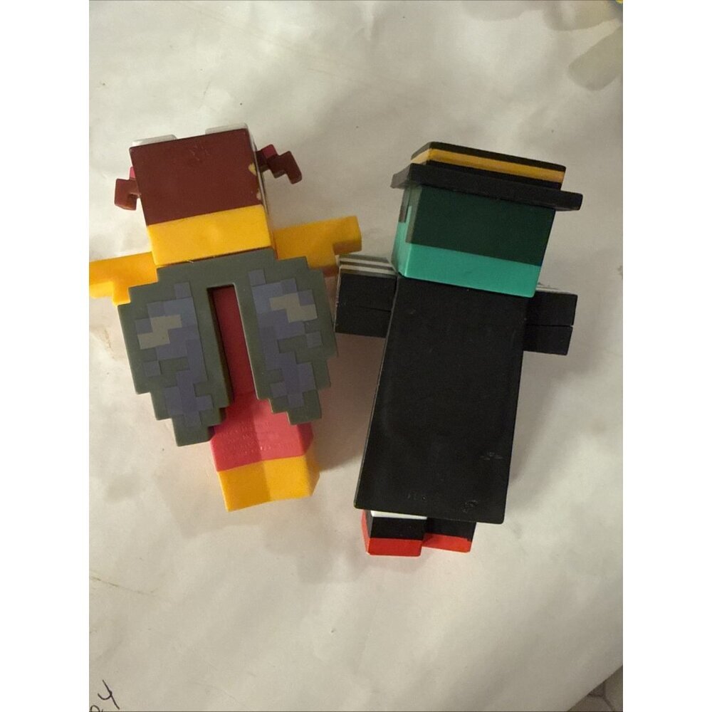 2 McDonald's Minecraft ZOMBIE HAMBURGLAR/BIRDIE WINGS Toy Figures Only - Picture 2 of 6